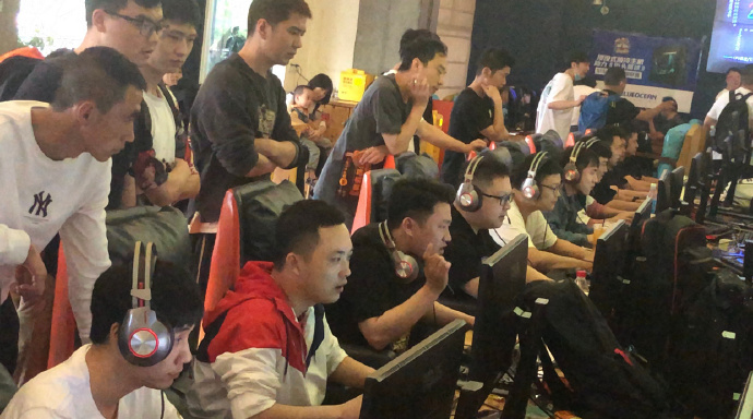 《街头篮球》SFSA成都冠军:小舞礼SG+双塔复古阵容开创新时代 《街头篮球》SFSA成都冠军:小舞礼SG+双塔复古阵容开创新时代